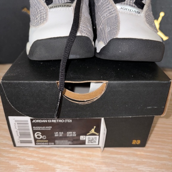 Jordan 13 Retro (TD) White & Purple Sneakers - Picture 2 of 13